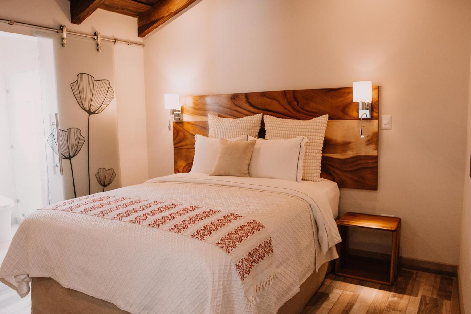 Baerehuus Boutique Hotel Antigua Exteriör bild