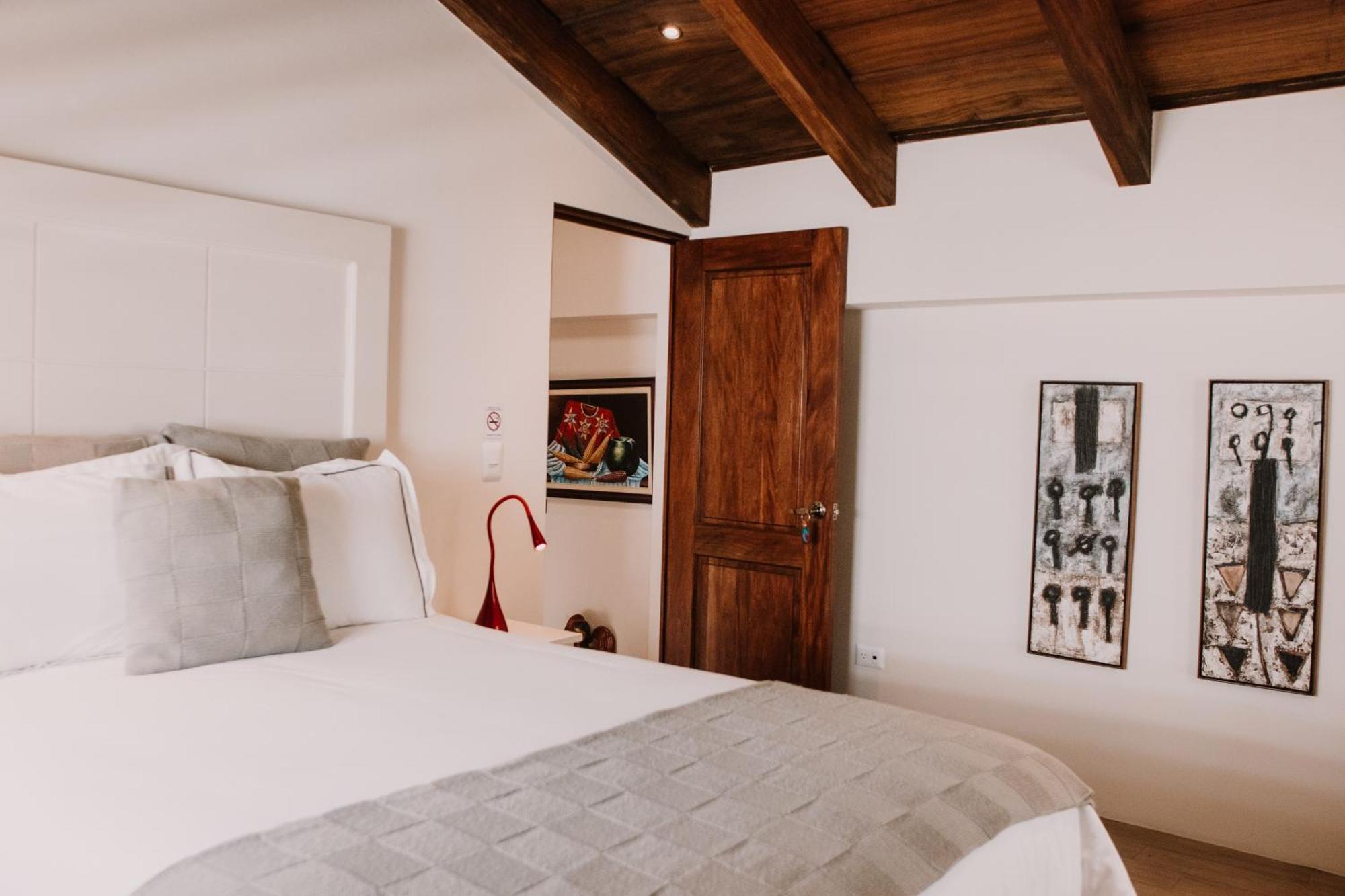 Baerehuus Boutique Hotel Antigua Exteriör bild